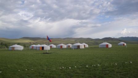 Campamento turístico de yurtas